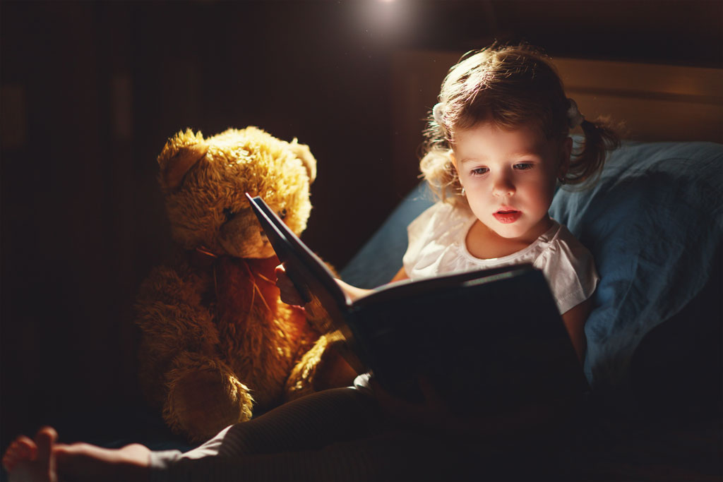 How to Get Your Kids to Sleep on Christmas Eve | School House Magazine